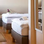 Betli Panzió Casa de hóspedes 3*