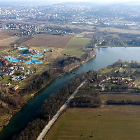 Betli Panzió Gasthof 3*