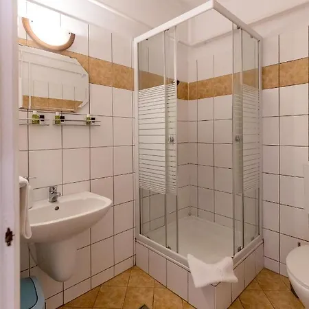 Betli Panzio 게스트하우스 3*