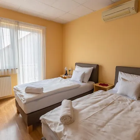 Betli Panzió Gasthof 3*