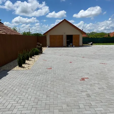 Betli Panzió Gasthof 3*